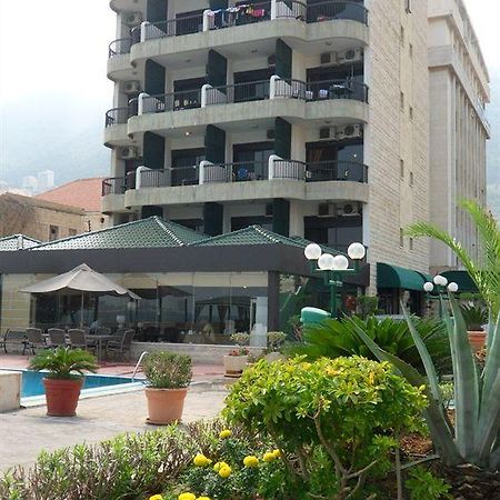 Holiday Suites Hotel & Beach Resort Jounieh Eksteriør billede