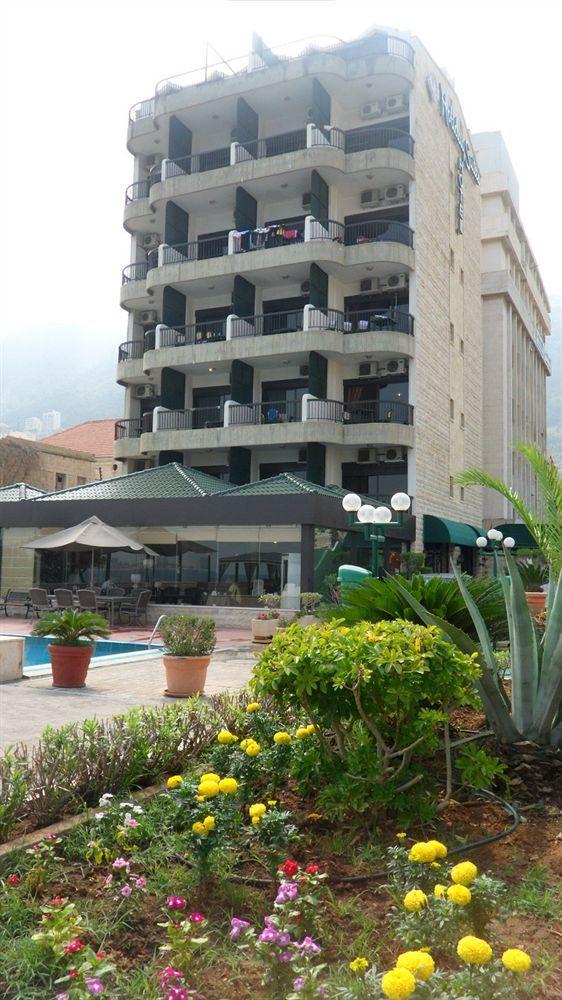 Holiday Suites Hotel & Beach Resort Jounieh Eksteriør billede