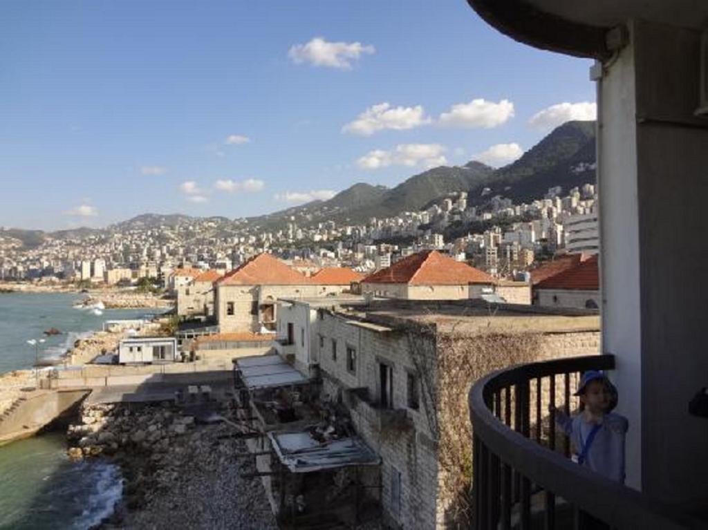 Holiday Suites Hotel & Beach Resort Jounieh Eksteriør billede