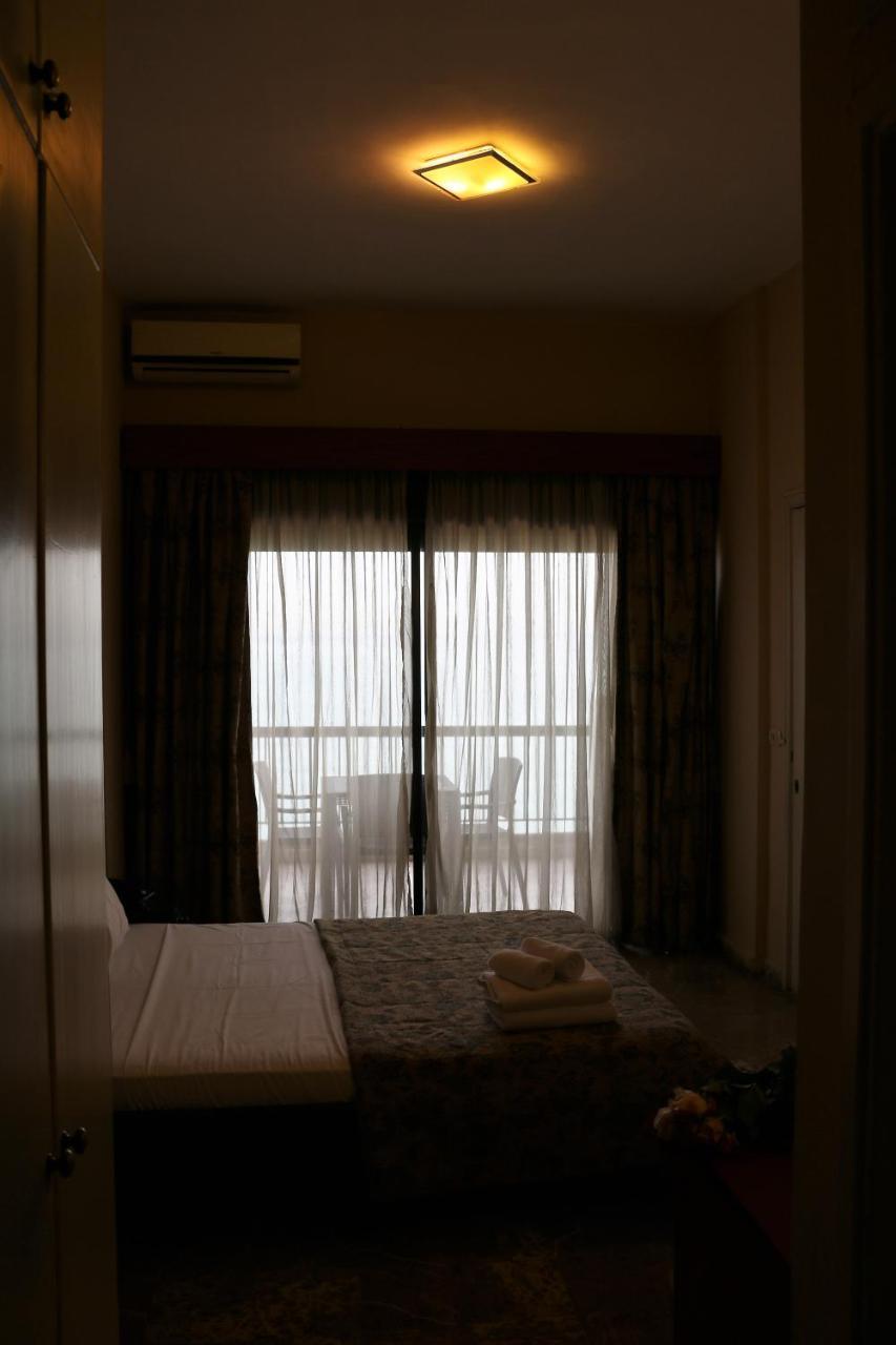 Holiday Suites Hotel & Beach Resort Jounieh Eksteriør billede