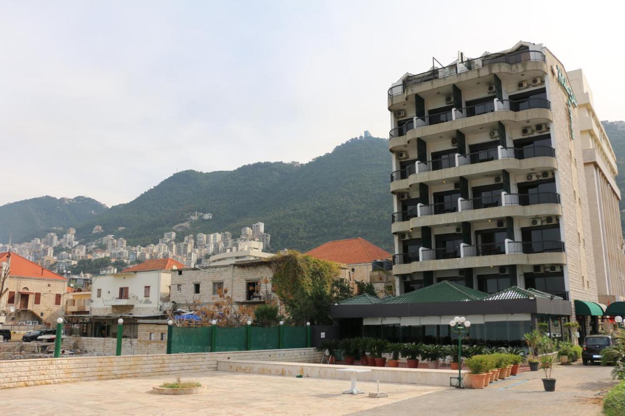 Holiday Suites Hotel & Beach Resort Jounieh Eksteriør billede