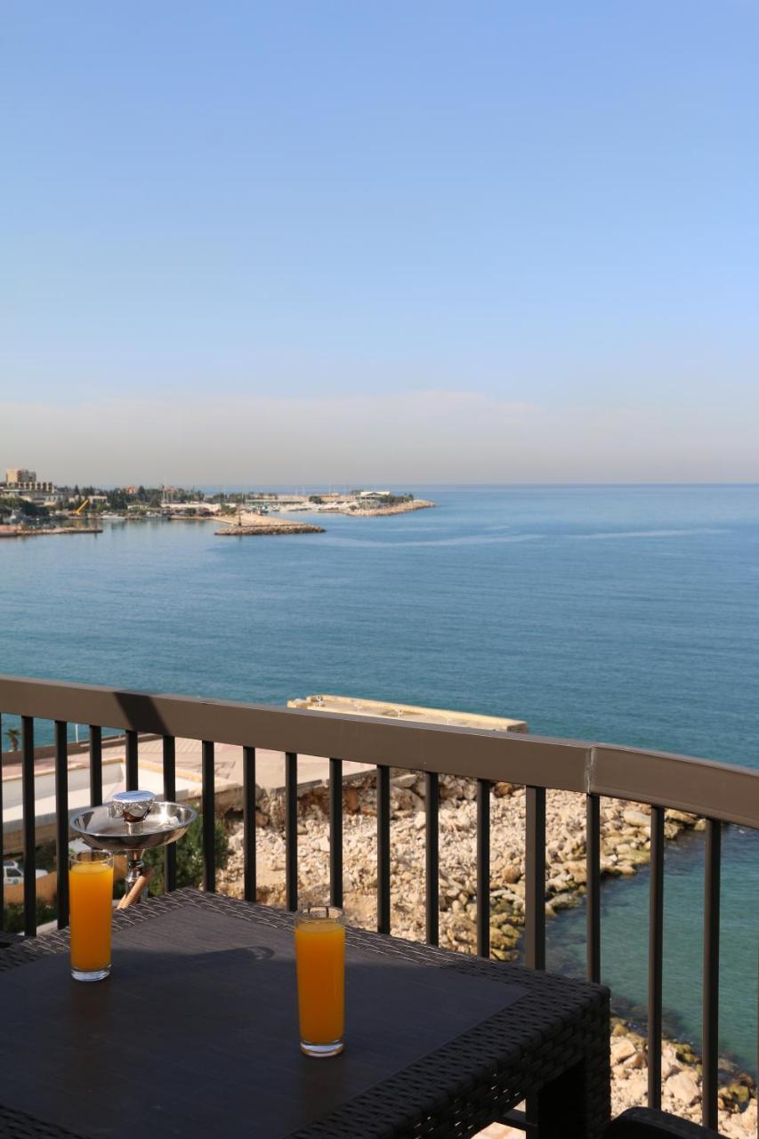 Holiday Suites Hotel & Beach Resort Jounieh Eksteriør billede