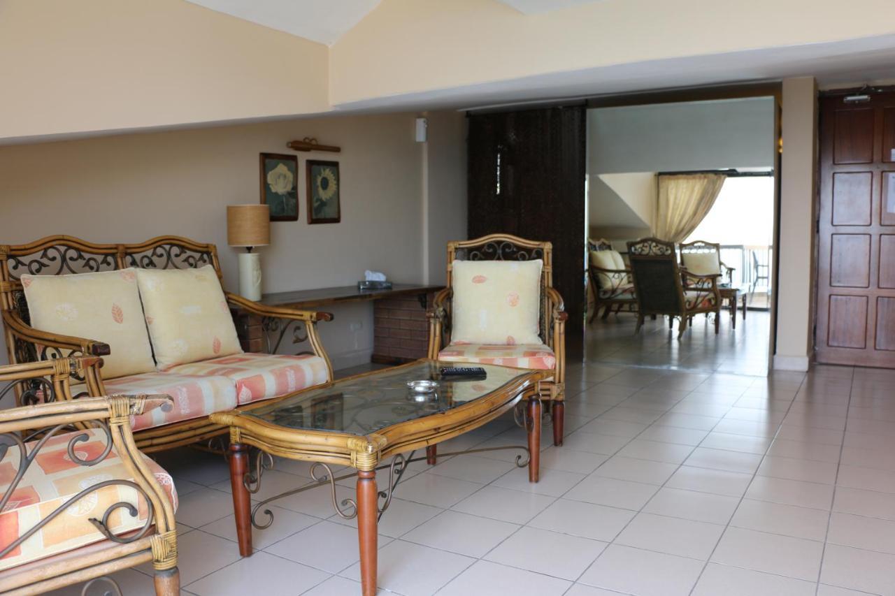 Holiday Suites Hotel & Beach Resort Jounieh Eksteriør billede